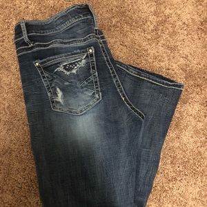 Buckle BKE mila bootcut jeans!